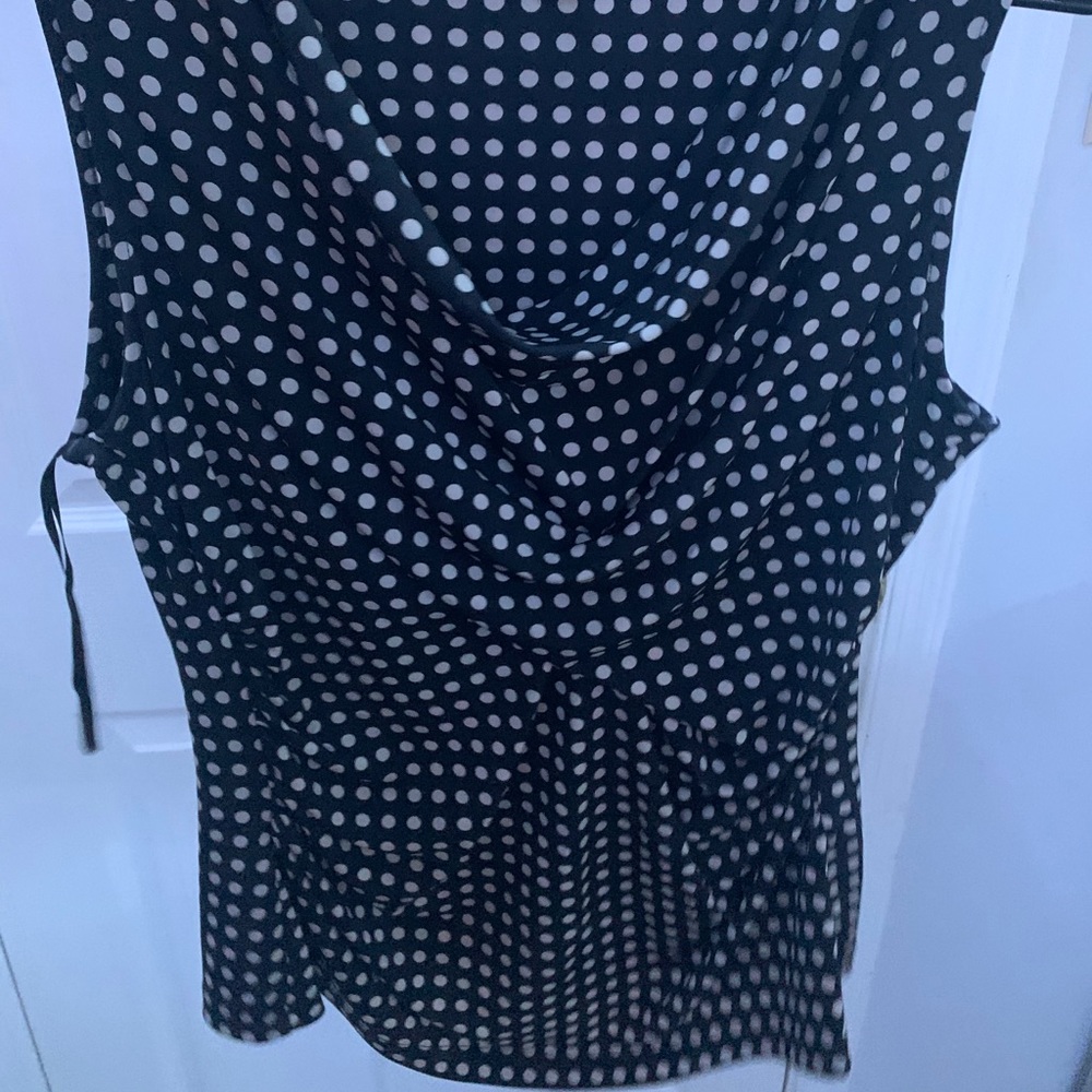 Alfani black and white blouse
